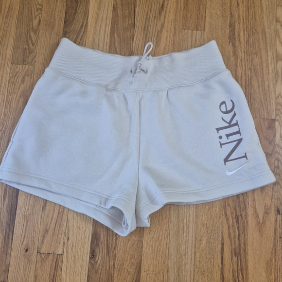 Nike Pants - Nike Sportswear Phoenix Fleece Drawstring High-Waisted‎ Loose Shorts(M)